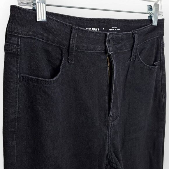 Old Navy Women's High Rise Wow Flare Jeans in Black Jack size 6 - Picture 3 of 8